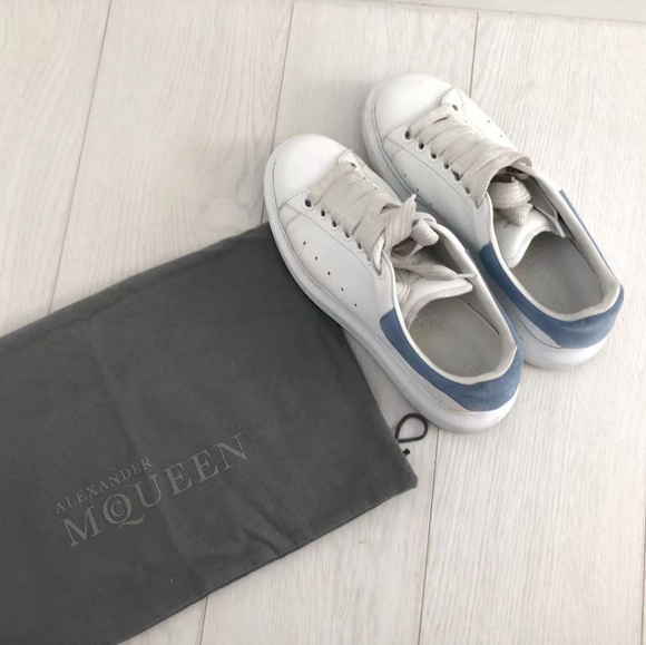 Alexander McQueen White Sneaker - Picture 2 of 4